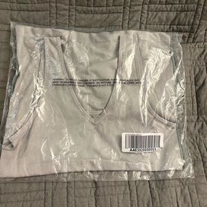 Breezies Women’s Top Seamless Reversible Cami Set of 2 Silver / Sage Medium New